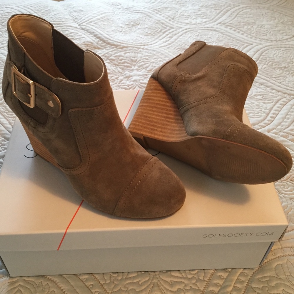 Sole Society Booties in 5 1/2